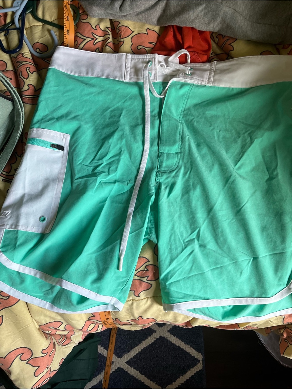 Zyia men’s sea foam trunks size small